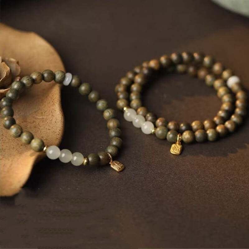 LuckyCharms Fortune Pendant Hetian Jade Bead Green Sandalwood Blessing Beaded Bracelet