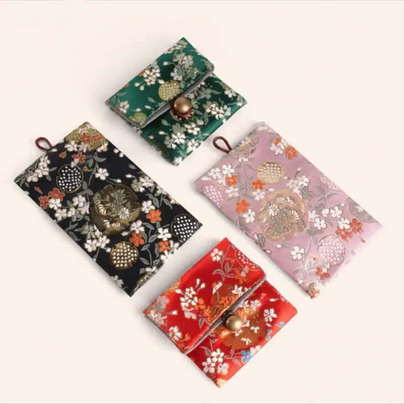 ヘリテージシルクブロケード刺繍巾着ジュエリーポーチ