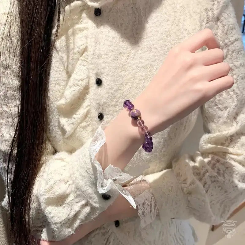 Heritage Lacquer & Amethyst Bracelet - Mother of Pearl Strand