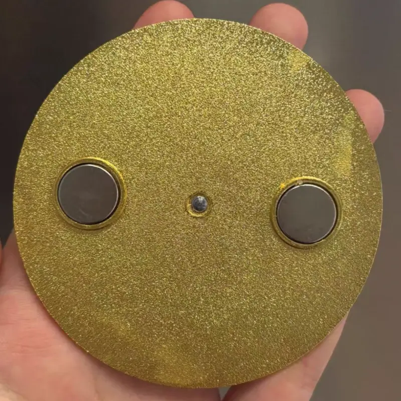 スピニングパンダ＆聖なる太陽の輪マグネット - 3Dエナメル禅工芸品