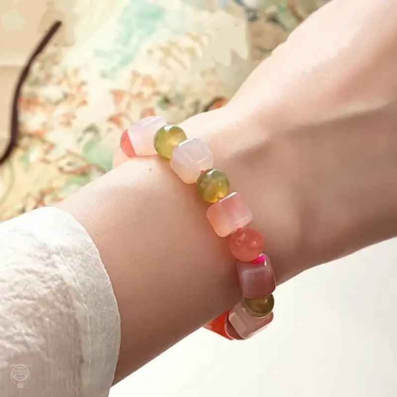 Dunhuang-Armband aus bunten Würfelperlen aus natürlichem Yanyuan-Achat