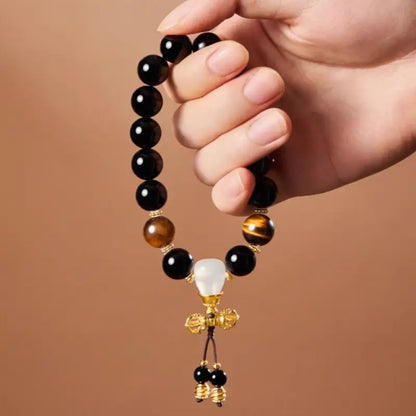 Prinz-Kung-Anwesen Set aus Rotachat- und Obsidian-Vajra-Paararmbändern