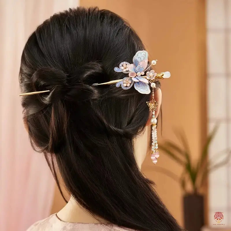 Palace Heritage Butterfly Hairpin - Silk Velvet & Gemstone Tassel Stick