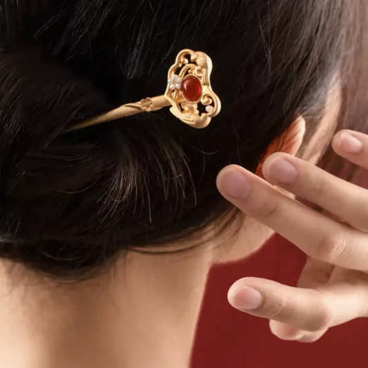 Palace Red Agate Ruyi Gold-Plated Hairpin with Shell Pearls