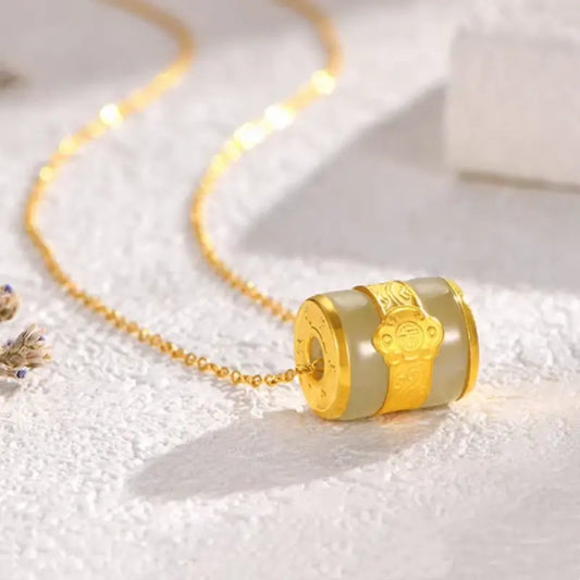 Collier pendentif Lu Lu Tong en jade Hetian naturel et or pur | Symbole de fortune, forme de tonneau, bijou élégant porte-bonheur à offrir ou à porter au quotidien