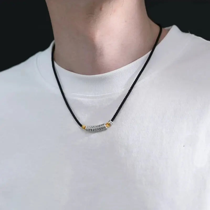 999ファインシルバー 六音節マントラ カーブチューブ ル・ル・トン メンズネックレス | ブラックゴールド編みロープ 長さ調節可能