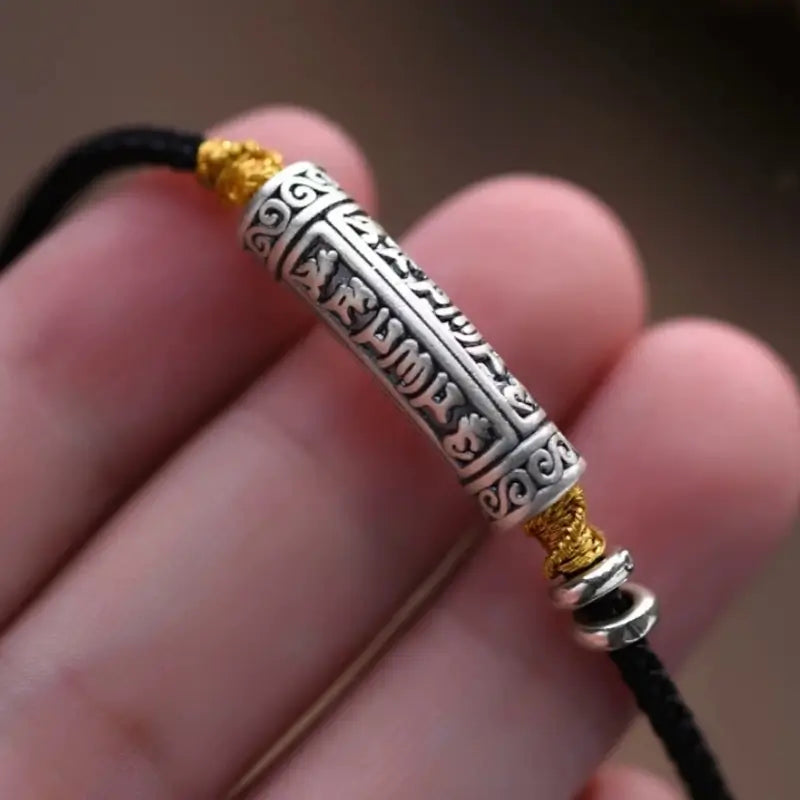 999ファインシルバー 六音節マントラ カーブチューブ ル・ル・トン メンズネックレス | ブラックゴールド編みロープ 長さ調節可能