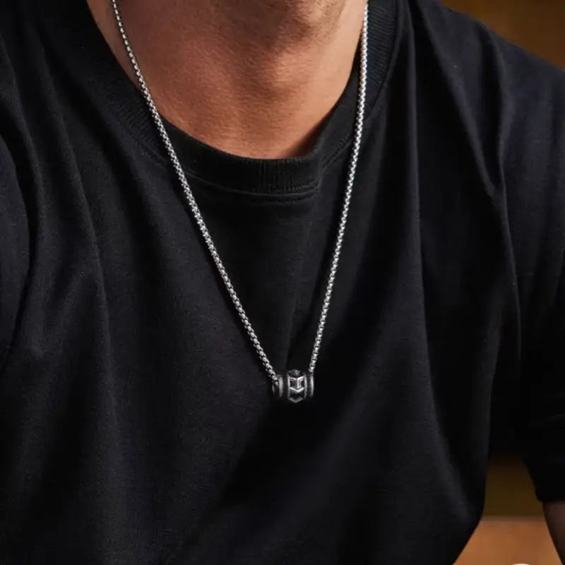 Pendentif Lu Lu Tong en argent sterling 925, motif armure montagneuse | Collier pour homme avec chaîne à maillons en acier haute dureté