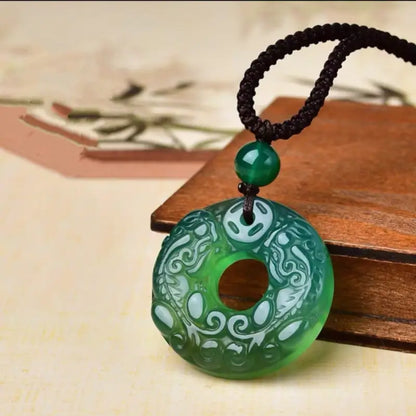 Collier pendentif boucle de paix en agate des cinq éléments bénis du Mont Putuo