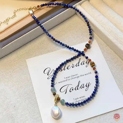 Halskette mit natürlichem Lapislazuli und Süßwasserperlen – vergoldetes Choker