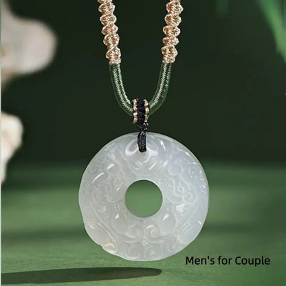 Collier de couple Pixiu Peace Buckle en calcédoine translucide naturelle | Bijoux romantiques chinois