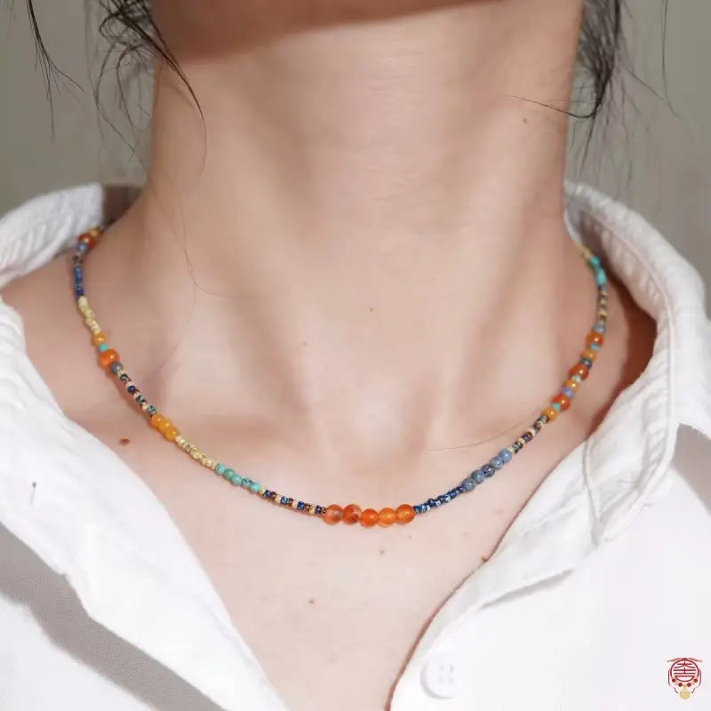 Set aus Halskette und Armband mit natürlicher Jade und roten Achat-Samenperlen
