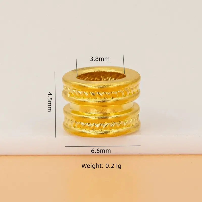 Aura 24K - ピュア5Dハードゴールド赤エナメル3.8mm円柱ビーズ