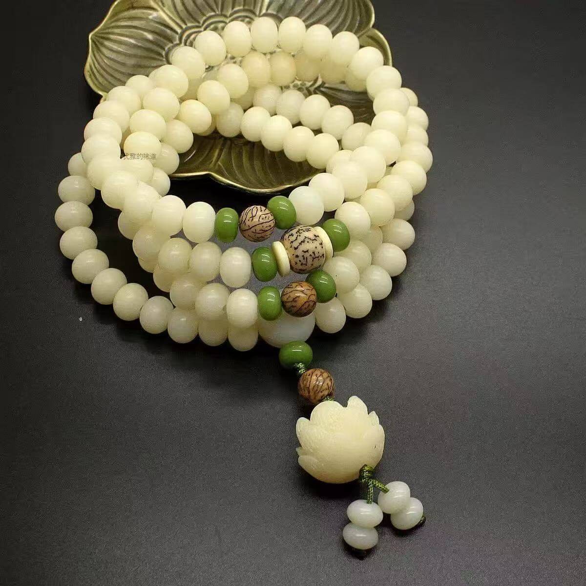 LuckyCharms White Jade Bodhi Seed Lotus Mala 108 Beads