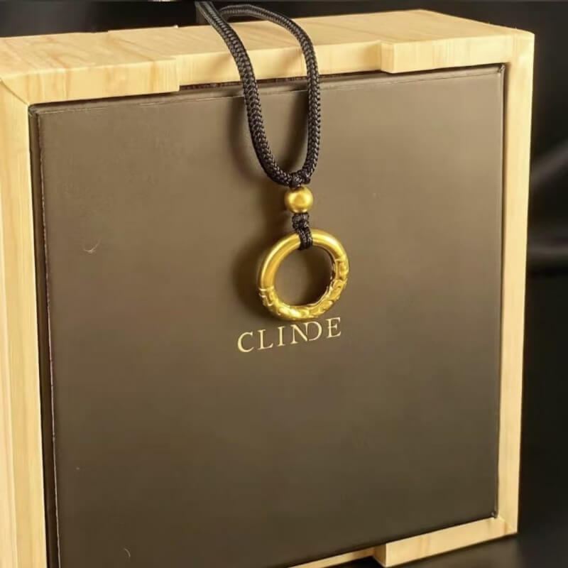 LuckyCharms Gold-plated Cloud Pattern Peace Buckle Pendant Necklace