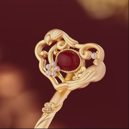 Palace Red Agate Ruyi Gold-Plated Hairpin with Shell Pearls