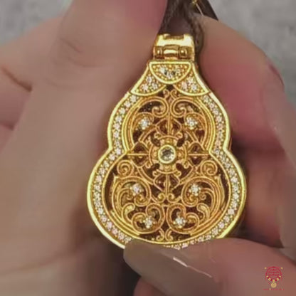 金めっき開運ひょうたん観音像ペンダントネックレス